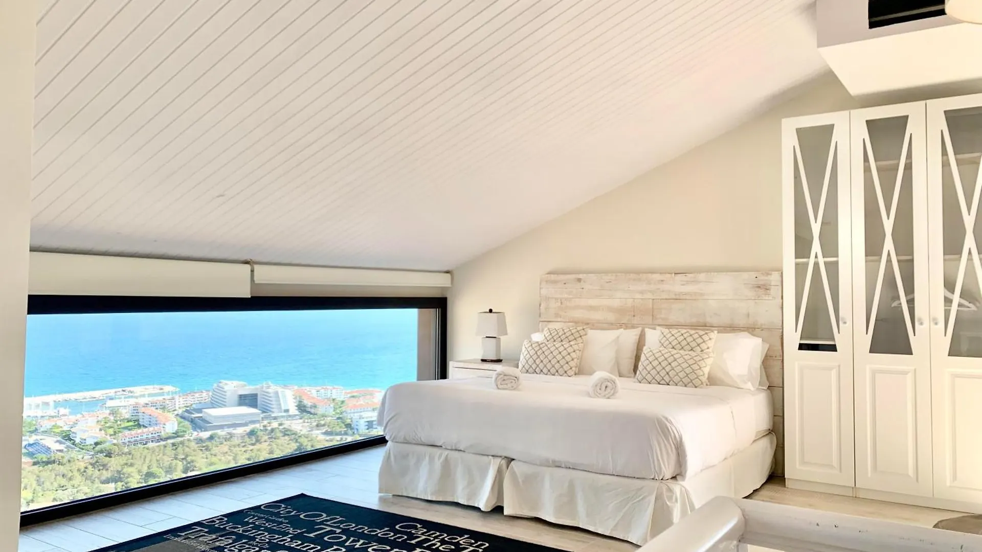 Sitges Spaces Sea View Villa- 6 Bedrooms, 5 Bathrooms, 2 Private Pools, Near Center 0*,  Spain