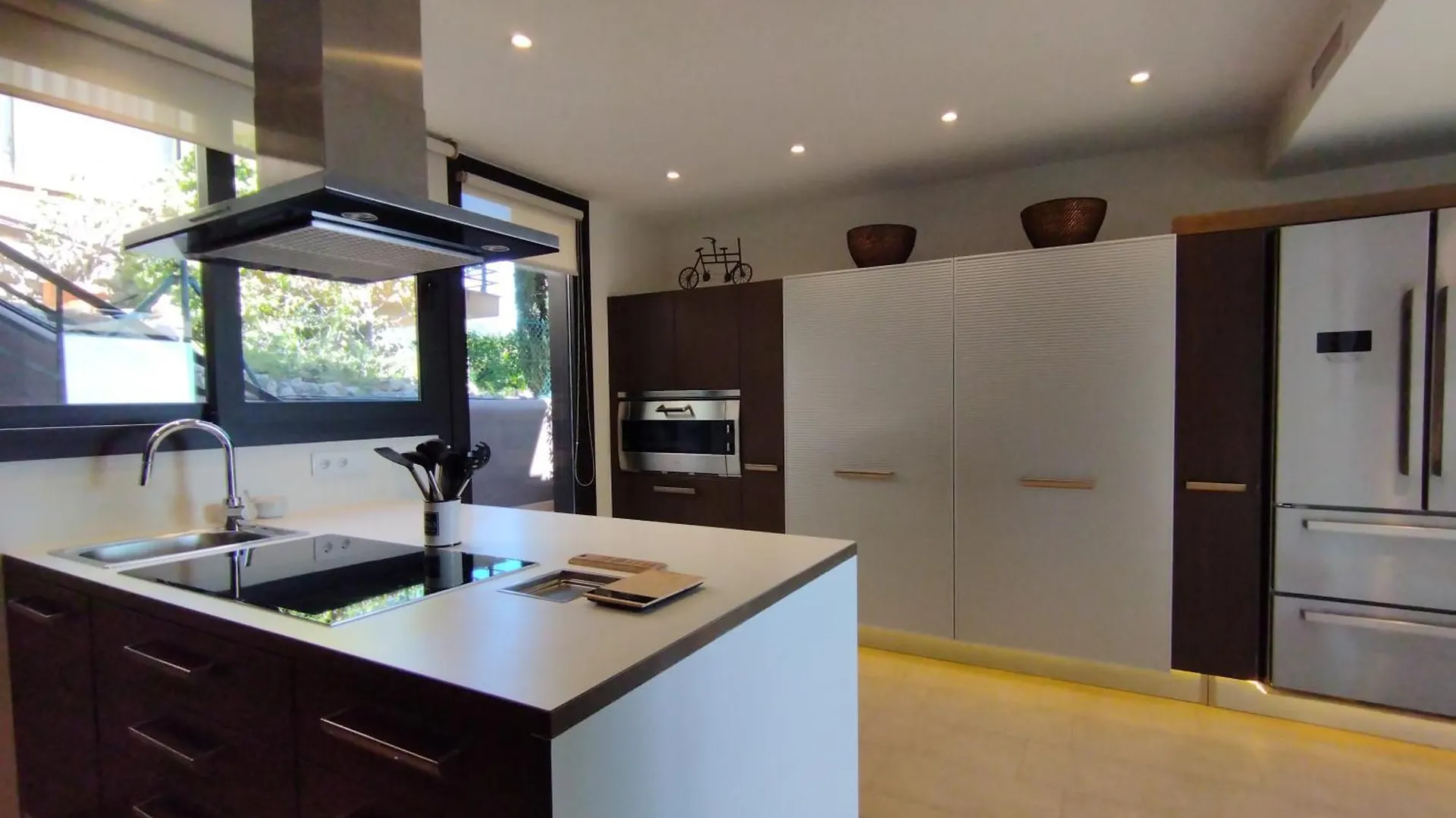 Sitges Spaces Sea View Villa- 6 Bedrooms, 5 Bathrooms, 2 Private Pools, Near Center