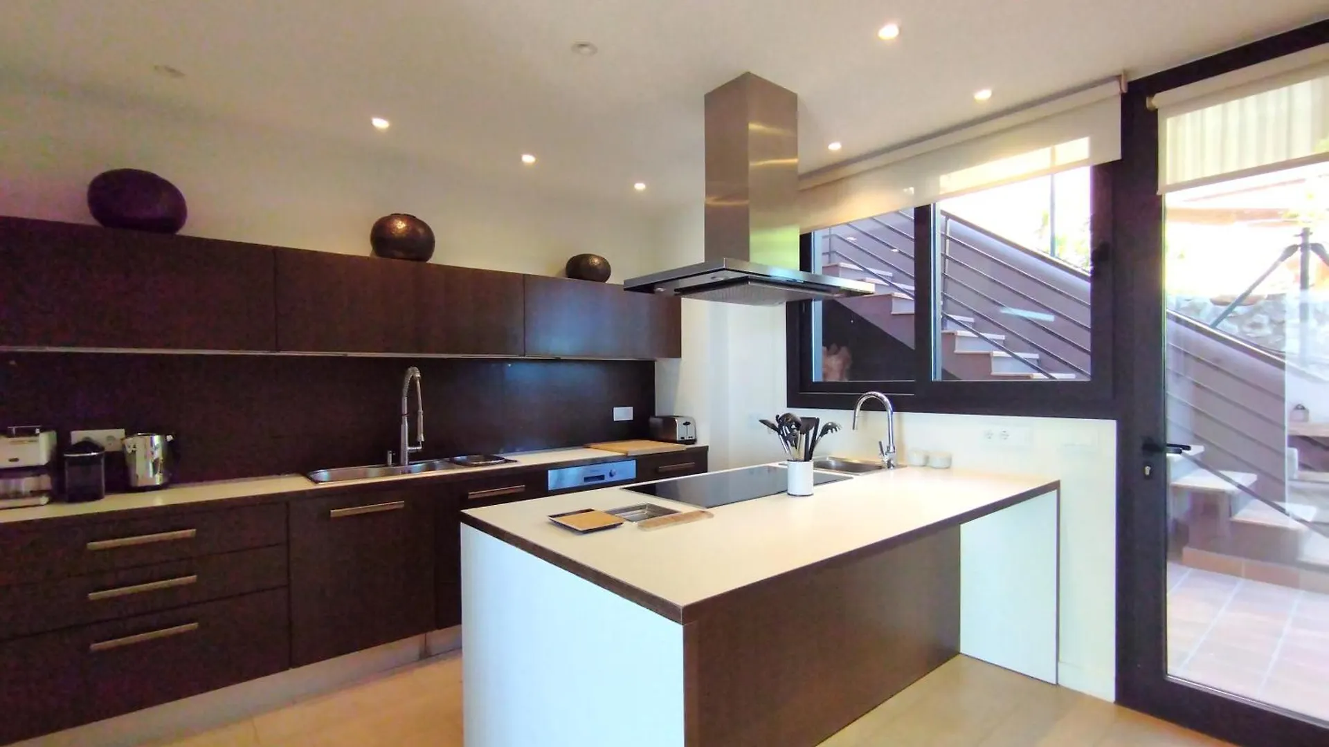 Villa Sitges Spaces Sea View Villa- 6 Bedrooms, 5 Bathrooms, 2 Private Pools, Near Center