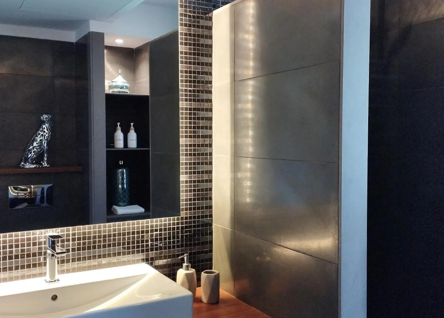 Sitges Spaces Sea View Villa- 6 Bedrooms, 5 Bathrooms, 2 Private Pools, Near Center Villa